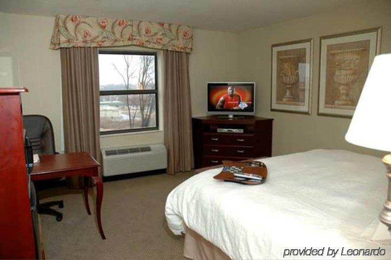 Hampton Inn & Suites-Florence Downtown Oda fotoğraf