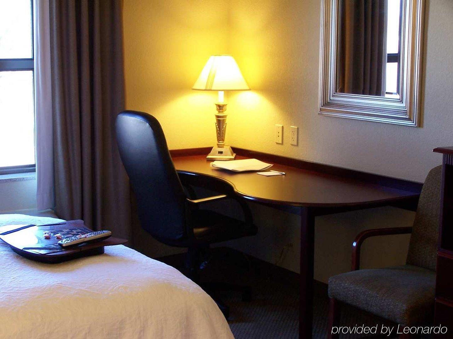 Hampton Inn & Suites-Florence Downtown Oda fotoğraf